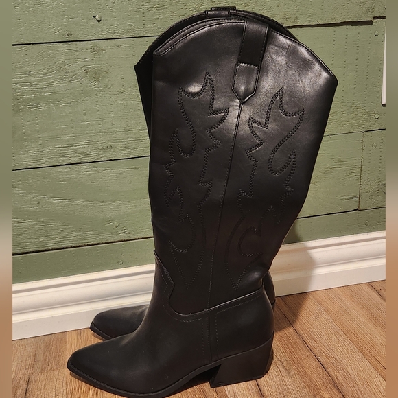 Madden NYC Tall Western Boot - Picture 2 of 4